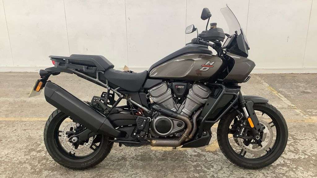 A 2022 HARLEY-DAVIDSON PAN AMERICA 1250 RA1250 Adventure Petrol Manual Euro 5 (152 ps) Finance From 8.9% APR A 2022 HARLEY-DAVIDSON PAN AMERICA 1250 RA1250 Adventure Petrol Manual Euro 5 (152 ps) Finance From 8.9% APR