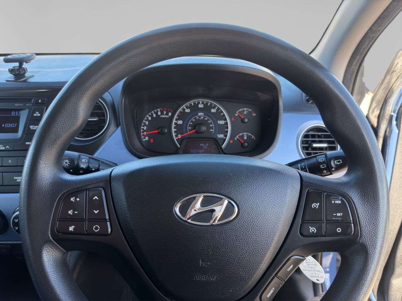 2017 HYUNDAI I10 2017 HYUNDAI I10