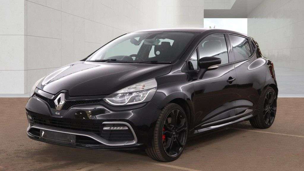 A 2016 RENAULT CLIO 1.6 TCe Renaultsport Nav Lux Hatchback 5dr Petrol Auto Euro 6 (200 ps) Fina A 2016 RENAULT CLIO 1.6 TCe Renaultsport Nav Lux Hatchback 5dr Petrol Auto Euro 6 (200 ps) Fina
