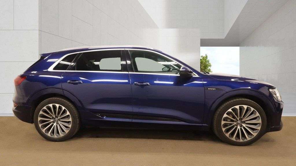 2020 AUDI E-TRON 2020 AUDI E-TRON