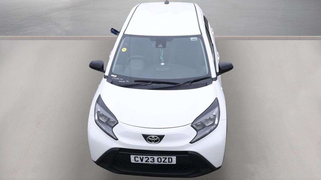 2023 TOYOTA AYGO X 2023 TOYOTA AYGO X