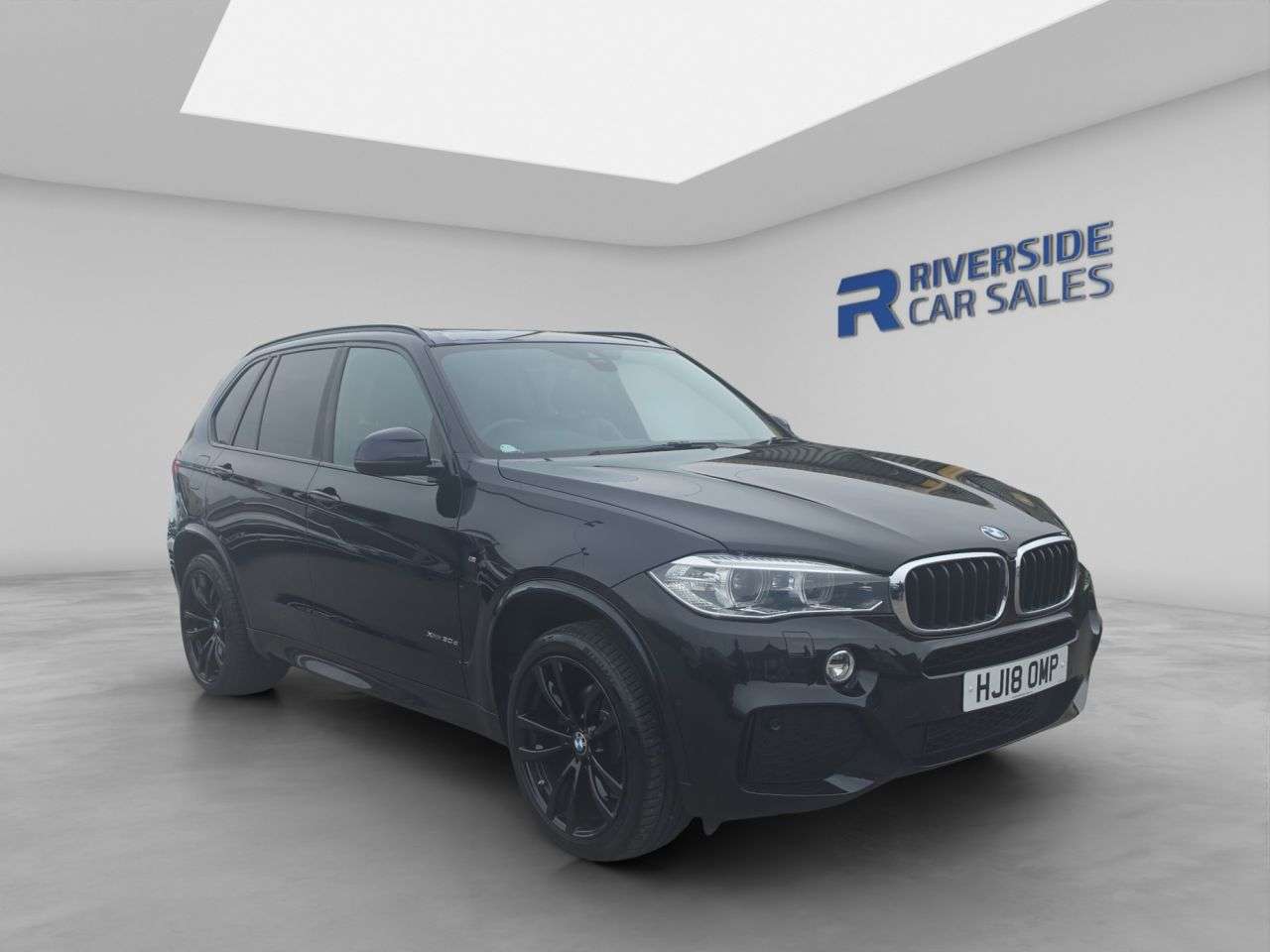 A 2018 BMW X5 3.0 30d M Sport SUV 5dr Diesel Auto xDrive Euro 6 (s/s) (258 ps) A 2018 BMW X5 3.0 30d M Sport SUV 5dr Diesel Auto xDrive Euro 6 (s/s) (258 ps)