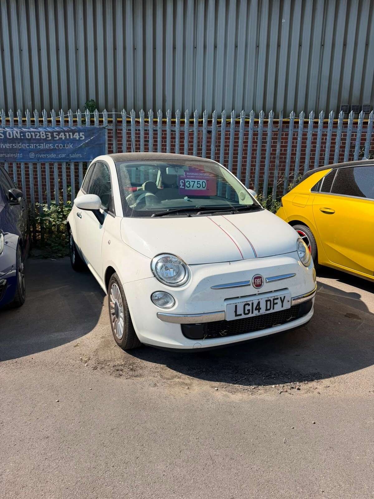 A 2014 FIAT 500 1.2 Lounge Hatchback 3dr Petrol Manual Euro 6 (s/s) (69 bhp) Finance From 8 A 2014 FIAT 500 1.2 Lounge Hatchback 3dr Petrol Manual Euro 6 (s/s) (69 bhp) Finance From 8