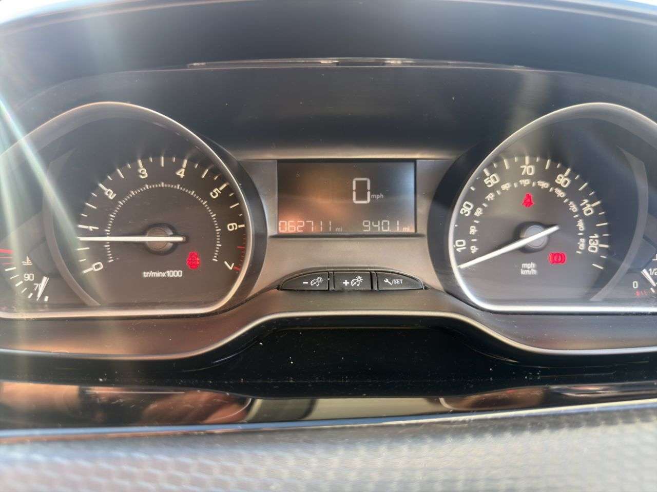 2017 PEUGEOT 208 2017 PEUGEOT 208