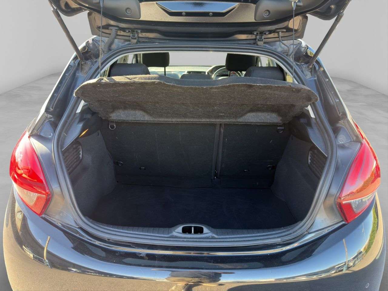 2017 PEUGEOT 208 2017 PEUGEOT 208