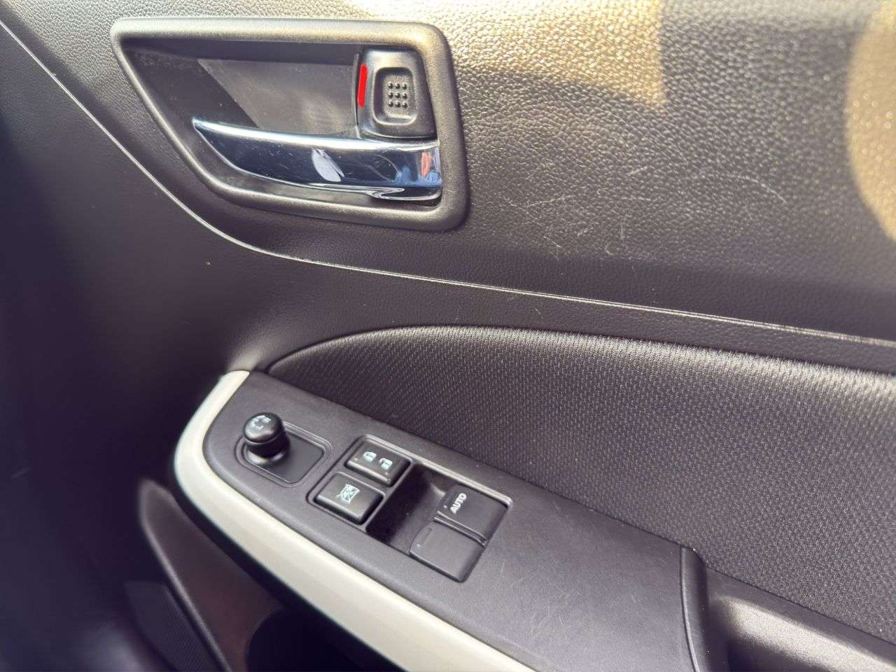 2018 SUZUKI SWIFT 2018 SUZUKI SWIFT