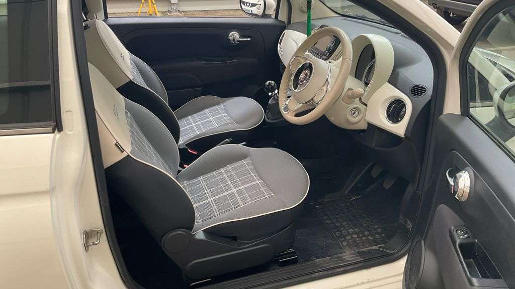 2018 FIAT 500 2018 FIAT 500