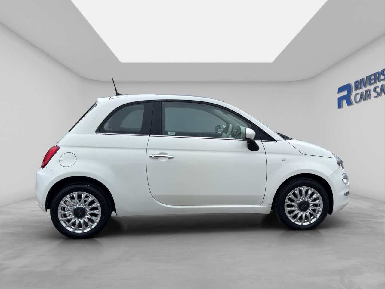 A 2018 FIAT 500 1.2 Lounge Hatchback 3dr Petrol Manual Euro 6 (s/s) (69 bhp) Finance From 8 A 2018 FIAT 500 1.2 Lounge Hatchback 3dr Petrol Manual Euro 6 (s/s) (69 bhp) Finance From 8
