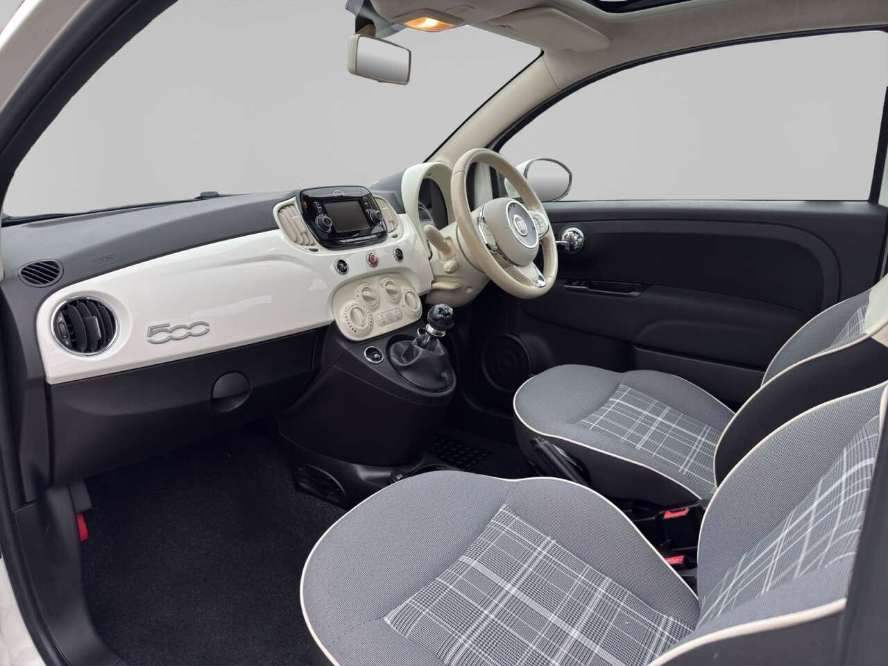 2018 FIAT 500 2018 FIAT 500