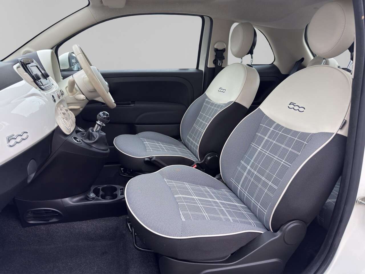 2018 FIAT 500 2018 FIAT 500