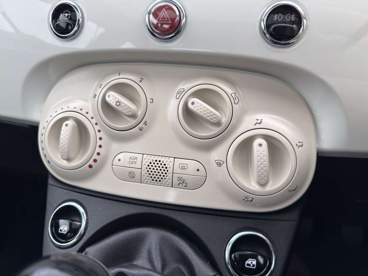 2018 FIAT 500 2018 FIAT 500