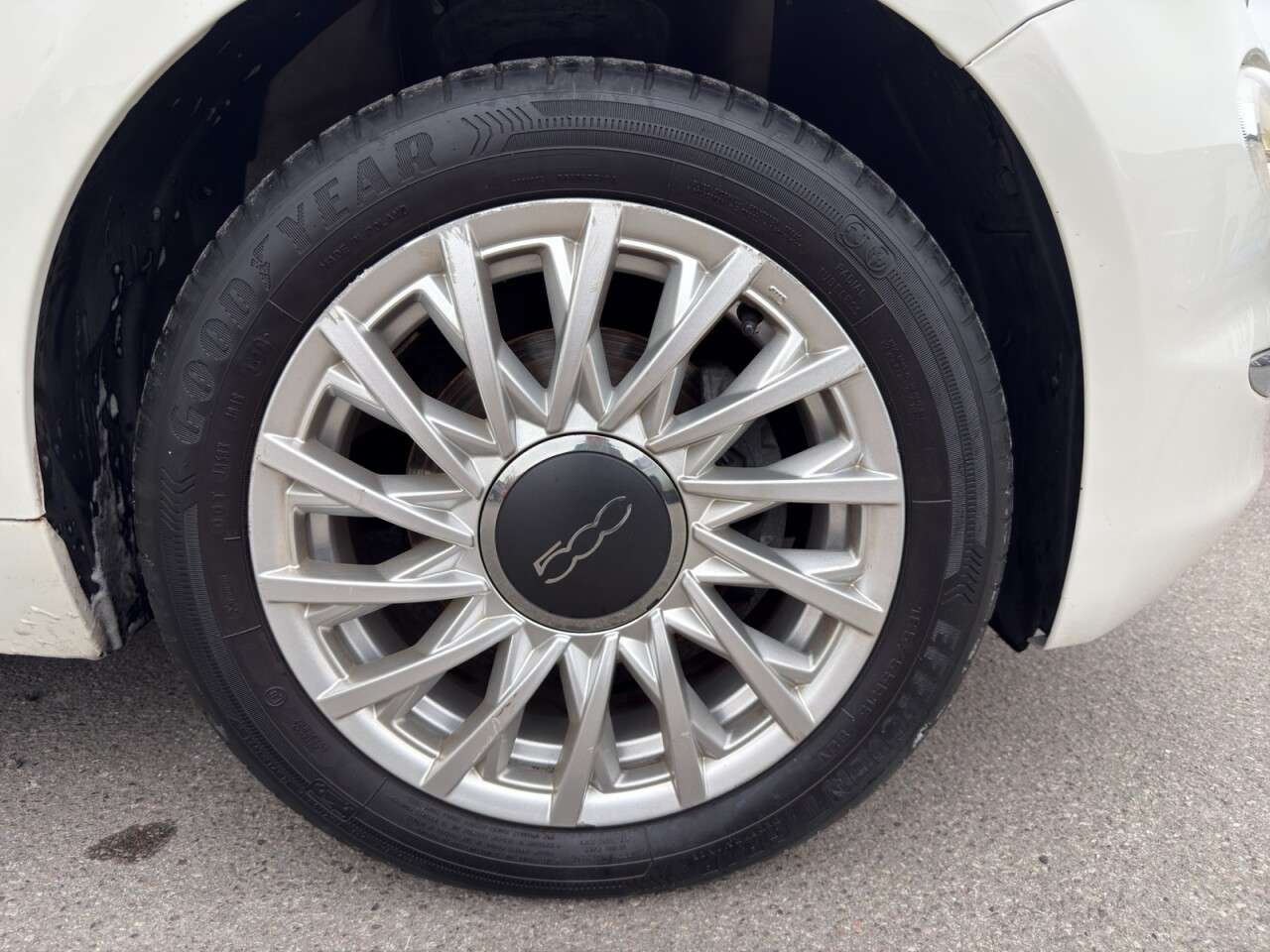2018 FIAT 500 2018 FIAT 500