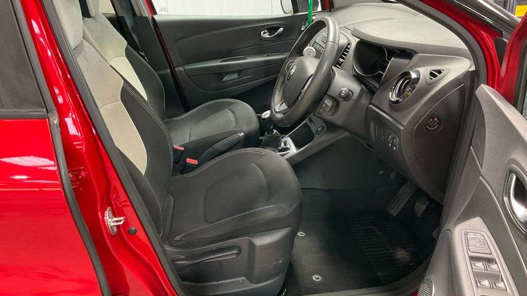 2019 RENAULT CAPTUR 2019 RENAULT CAPTUR