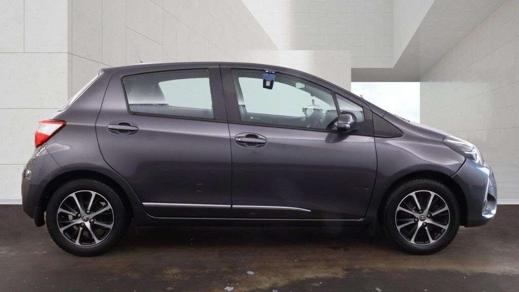 2018 TOYOTA YARIS 2018 TOYOTA YARIS
