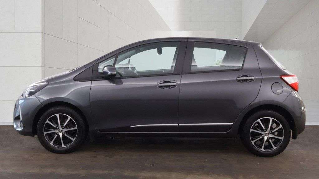 2018 TOYOTA YARIS 2018 TOYOTA YARIS