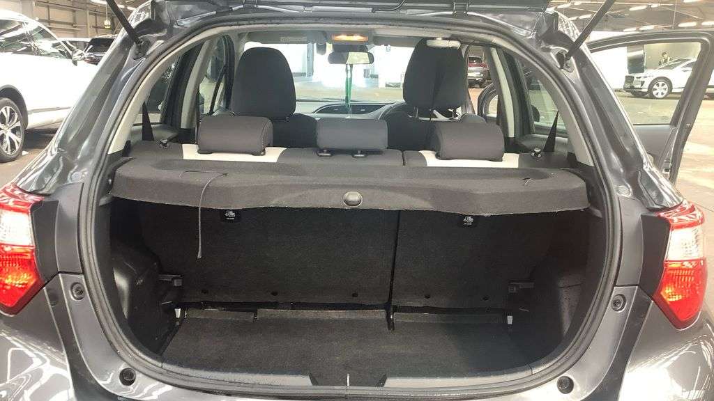 2018 TOYOTA YARIS 2018 TOYOTA YARIS