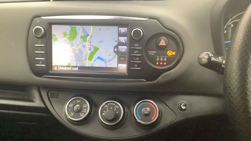 2018 TOYOTA YARIS 2018 TOYOTA YARIS