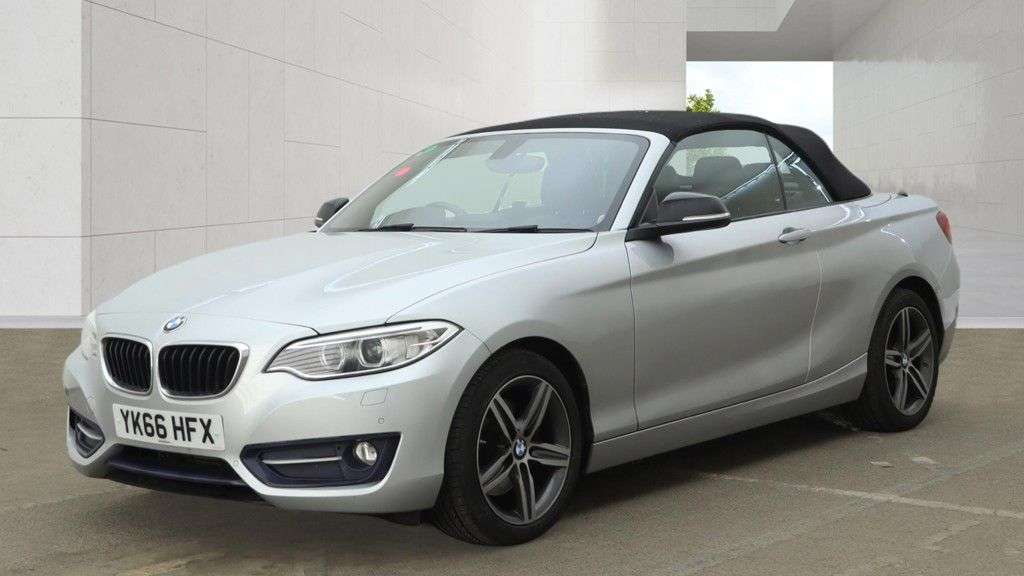 A 2016 BMW 2 SERIES 2.0 220d Sport Convertible 2dr Diesel Auto Euro 6 (s/s) (190 ps) Finance Fr A 2016 BMW 2 SERIES 2.0 220d Sport Convertible 2dr Diesel Auto Euro 6 (s/s) (190 ps) Finance Fr