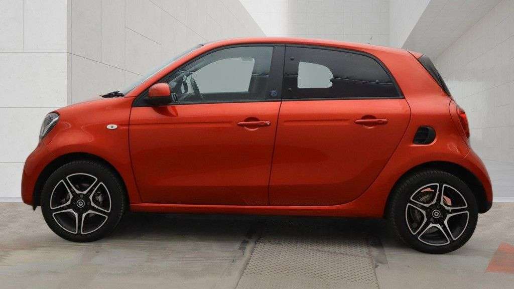 2021 SMART FORFOUR 2021 SMART FORFOUR