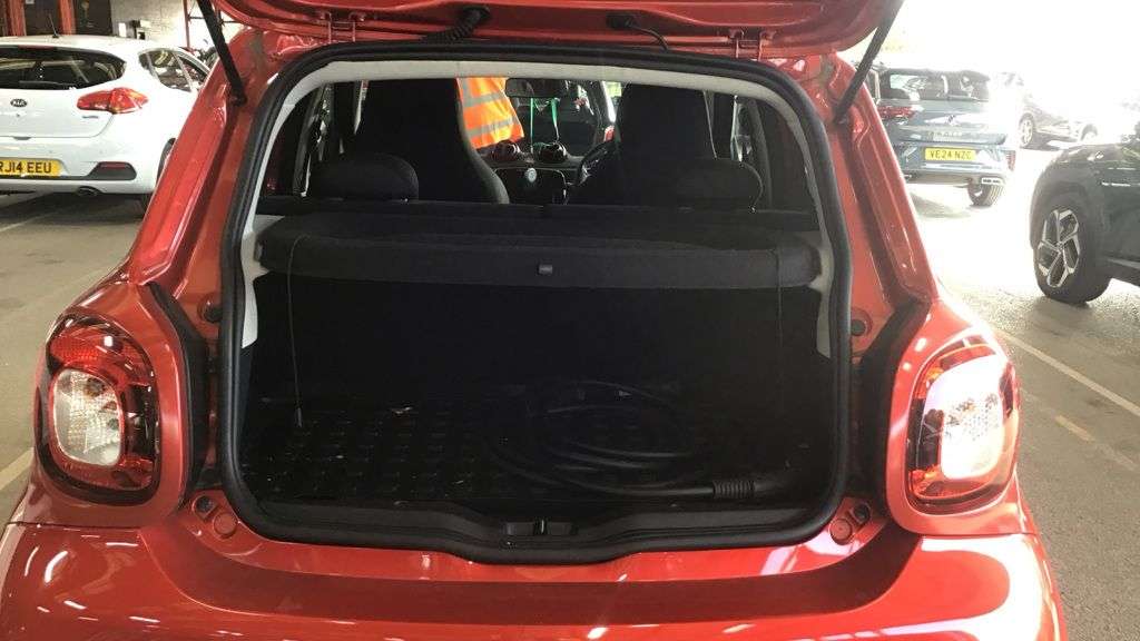 2021 SMART FORFOUR 2021 SMART FORFOUR