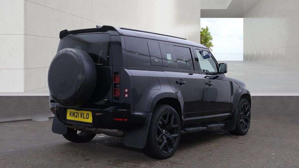2021 LAND ROVER DEFENDER 110 2021 LAND ROVER DEFENDER 110