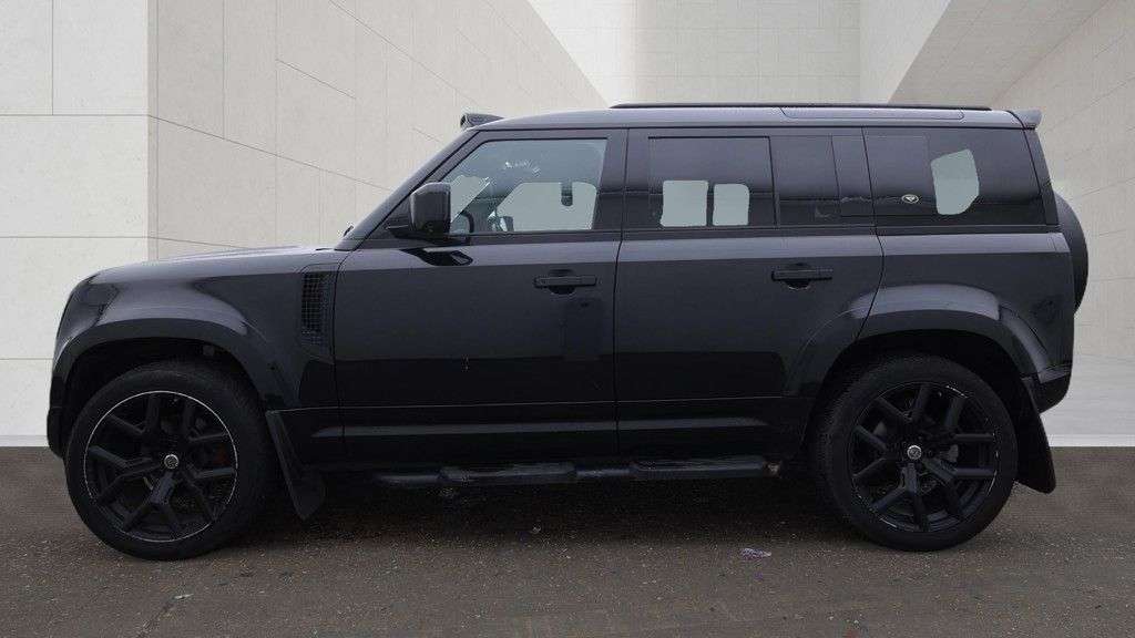 2021 LAND ROVER DEFENDER 110 2021 LAND ROVER DEFENDER 110