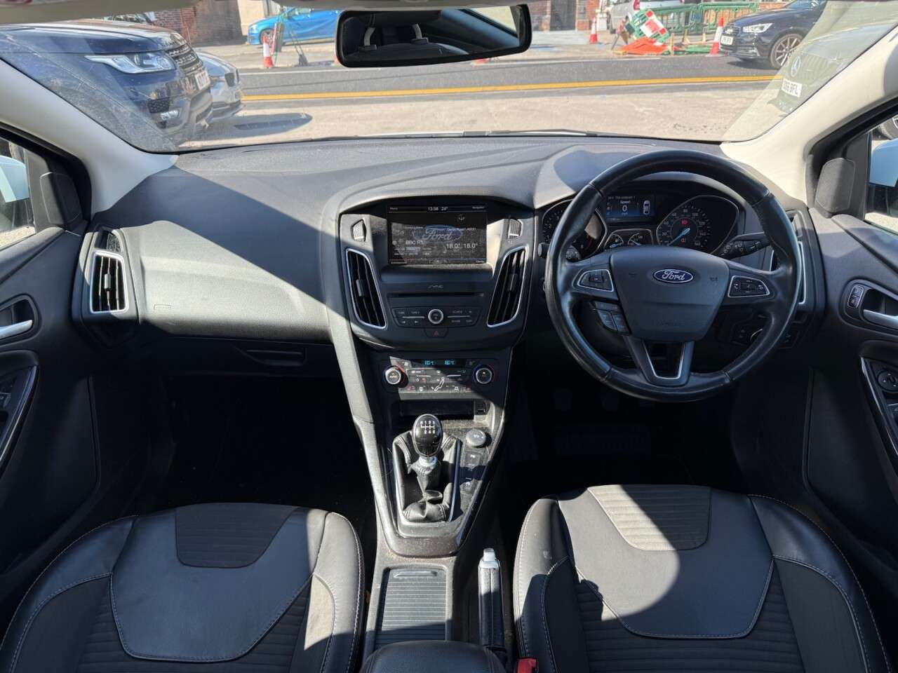 A 2015 FORD FOCUS 1.5T EcoBoost Titanium X Hatchback 5dr Petrol Manual Euro 6 (s/s) (182 ps) A 2015 FORD FOCUS 1.5T EcoBoost Titanium X Hatchback 5dr Petrol Manual Euro 6 (s/s) (182 ps)