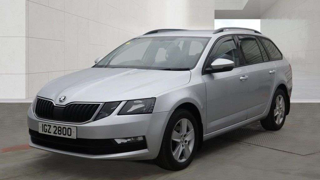A 2018 SKODA OCTAVIA 2.0 TDI SE Estate 5dr Diesel Manual Euro 6 (s/s) (150 ps) Finance From 8.9% A 2018 SKODA OCTAVIA 2.0 TDI SE Estate 5dr Diesel Manual Euro 6 (s/s) (150 ps) Finance From 8.9%