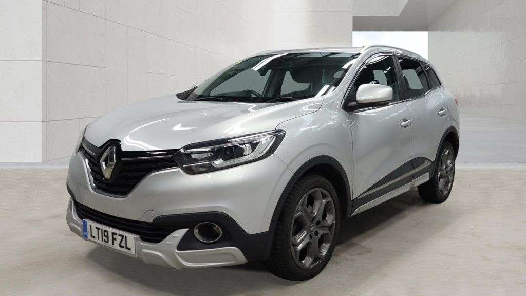 A 2019 RENAULT KADJAR 1.3 TCe Dynamique S Nav SUV 5dr Petrol Manual Euro 6 (s/s) (160 ps) Finance A 2019 RENAULT KADJAR 1.3 TCe Dynamique S Nav SUV 5dr Petrol Manual Euro 6 (s/s) (160 ps) Finance
