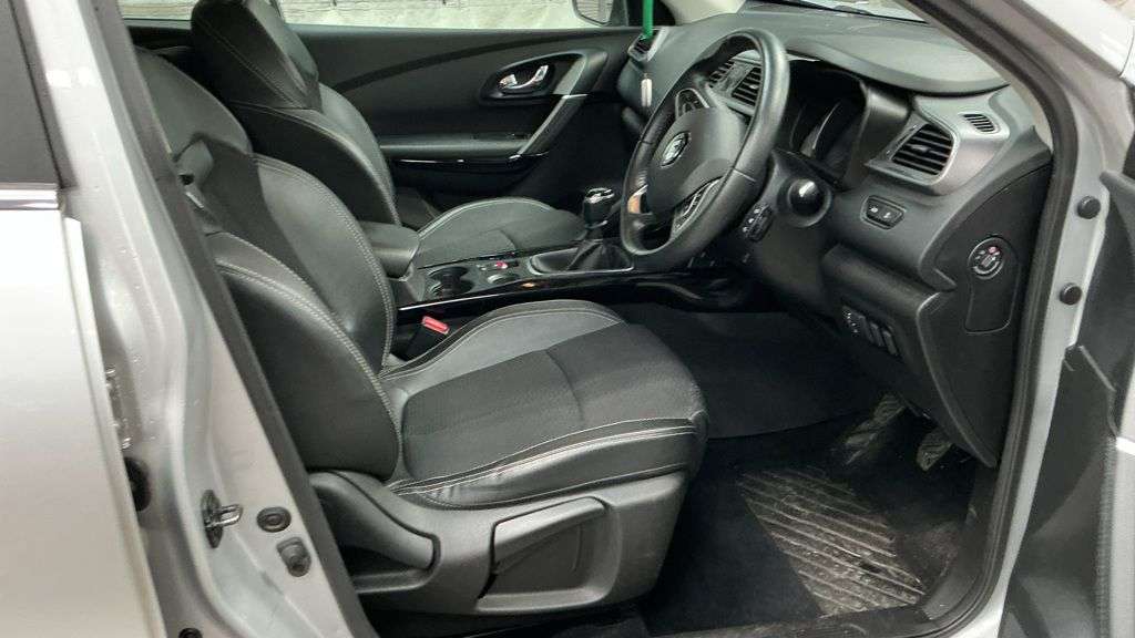 A 2019 RENAULT KADJAR 1.3 TCe Dynamique S Nav SUV 5dr Petrol Manual Euro 6 (s/s) (160 ps) Finance A 2019 RENAULT KADJAR 1.3 TCe Dynamique S Nav SUV 5dr Petrol Manual Euro 6 (s/s) (160 ps) Finance