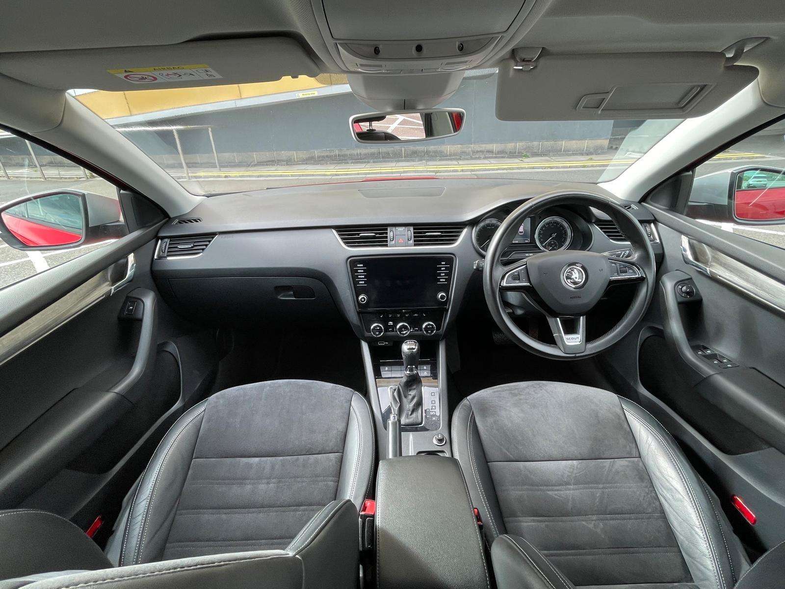 A 2019 SKODA OCTAVIA 2.0 TDI Scout Estate 5dr Diesel DSG 4WD Euro 6 (s/s) (150 ps) A 2019 SKODA OCTAVIA 2.0 TDI Scout Estate 5dr Diesel DSG 4WD Euro 6 (s/s) (150 ps)