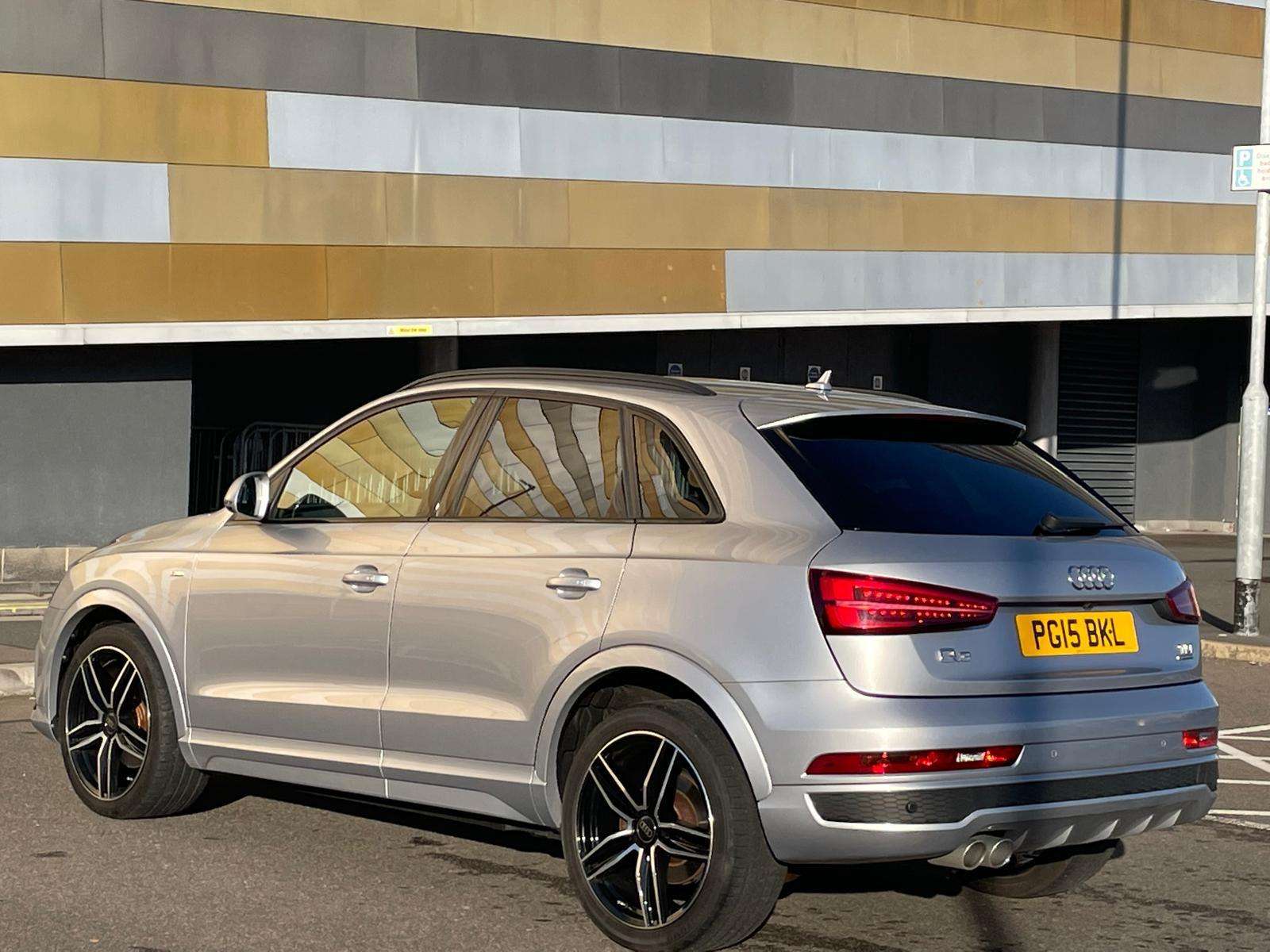 2015 AUDI Q3 2015 AUDI Q3