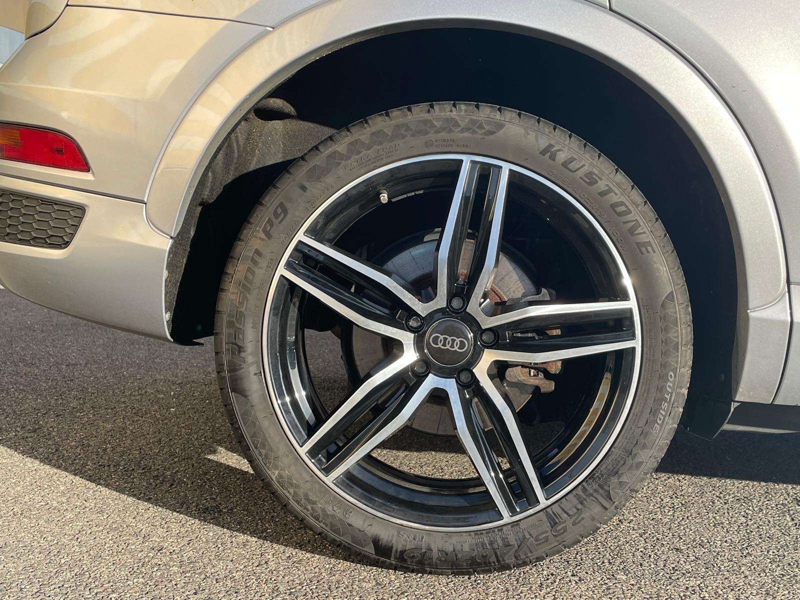 2015 AUDI Q3 2015 AUDI Q3