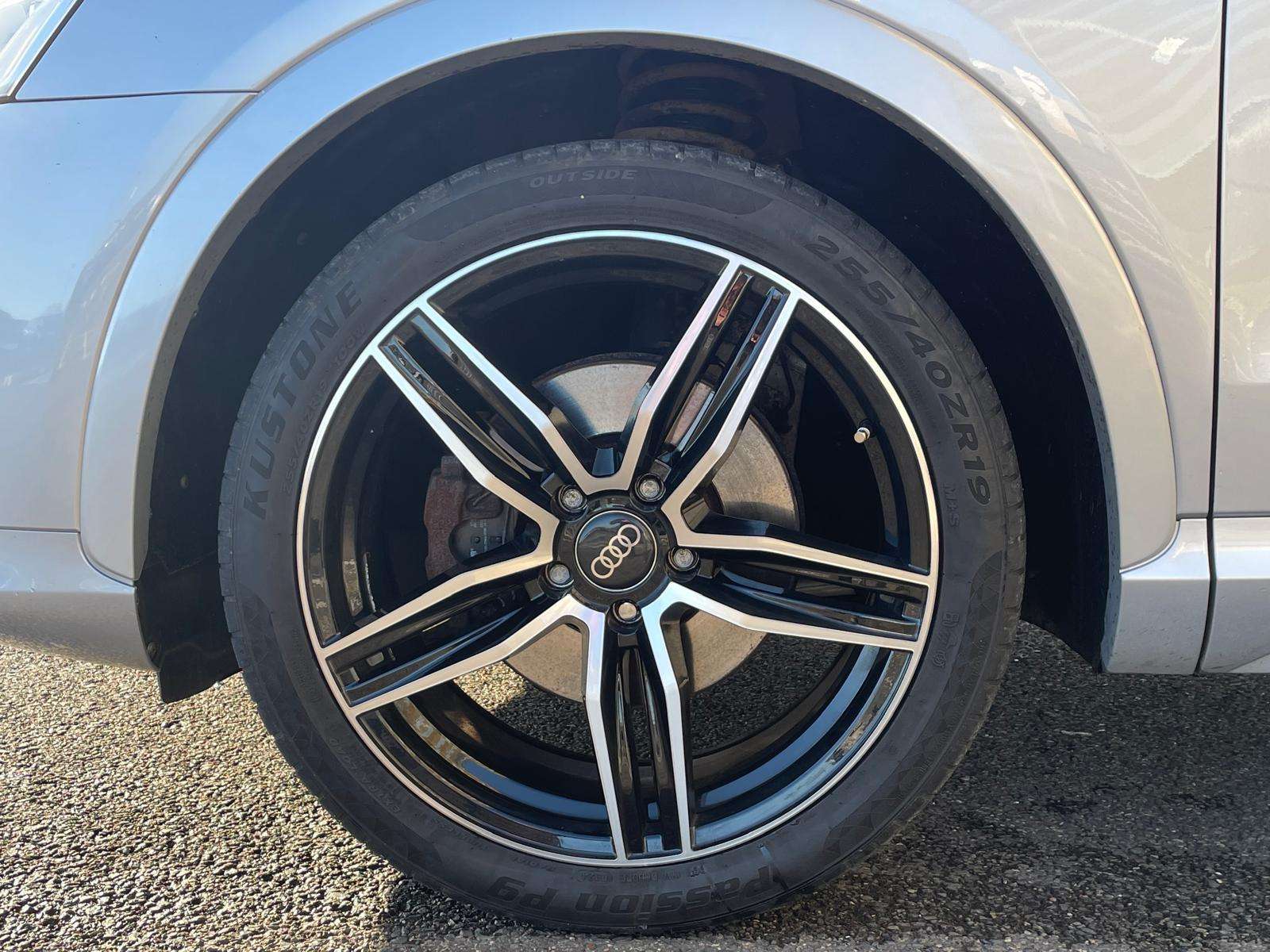 2015 AUDI Q3 2015 AUDI Q3