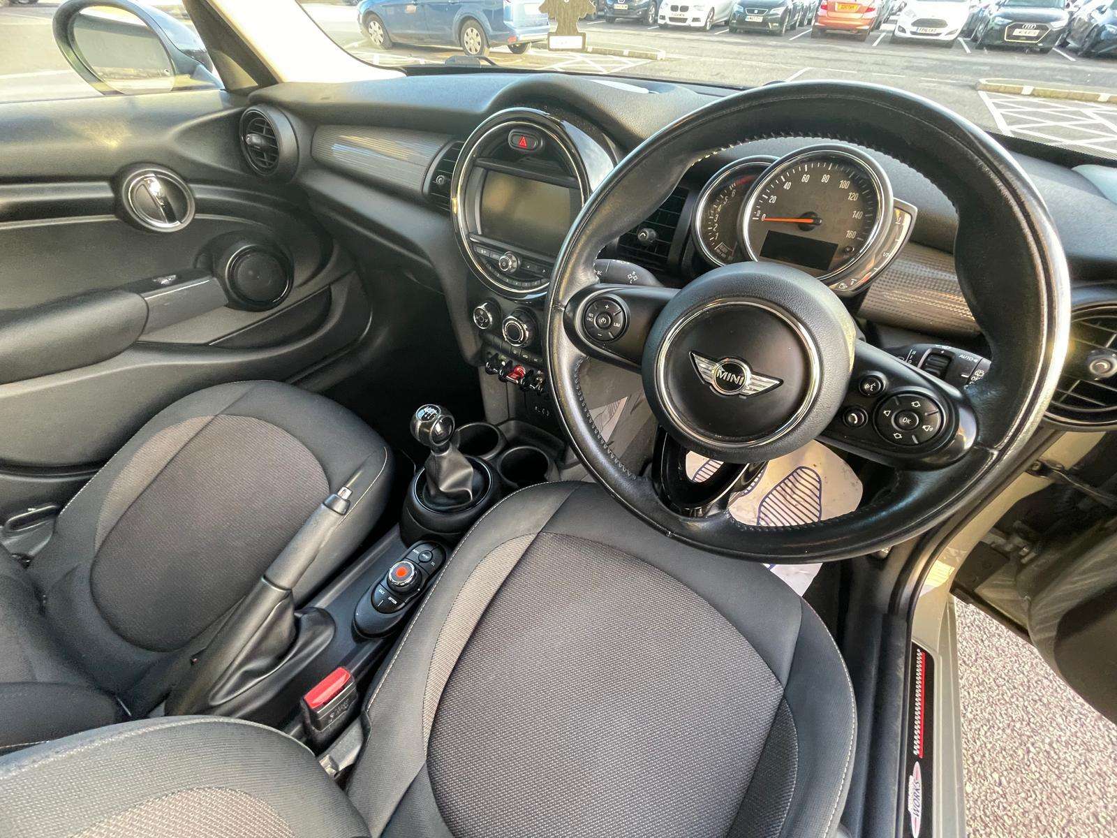2017 MINI HATCH 2017 MINI HATCH