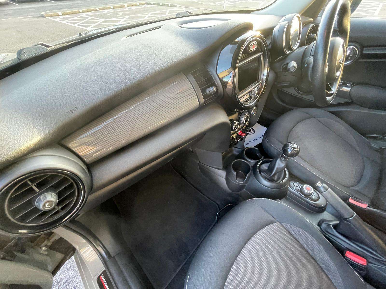 2017 MINI HATCH 2017 MINI HATCH