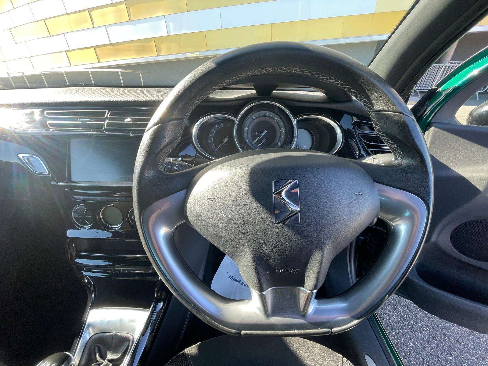 A 2017 DS AUTOMOBILES DS 3 1.2 PureTech Connected Chic Hatchback 3dr Petrol Manual Euro 6 (82 ps) A 2017 DS AUTOMOBILES DS 3 1.2 PureTech Connected Chic Hatchback 3dr Petrol Manual Euro 6 (82 ps)