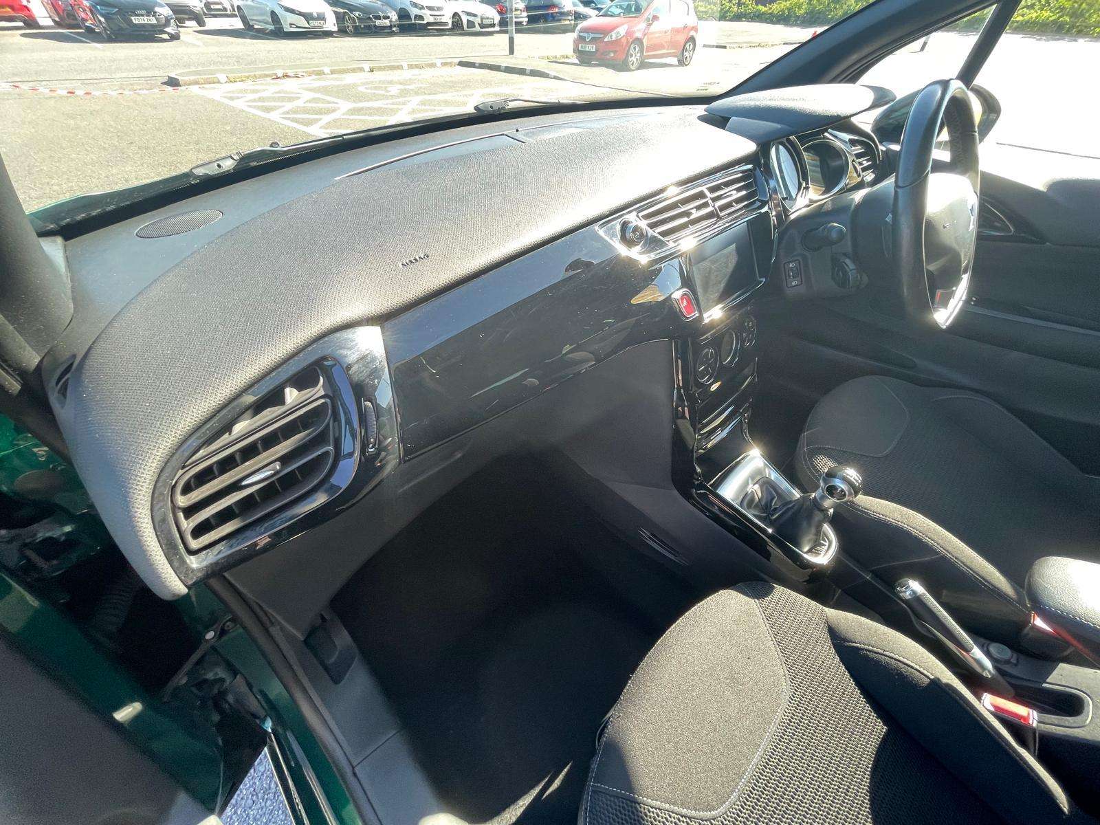 2017 DS AUTOMOBILES DS 3 2017 DS AUTOMOBILES DS 3