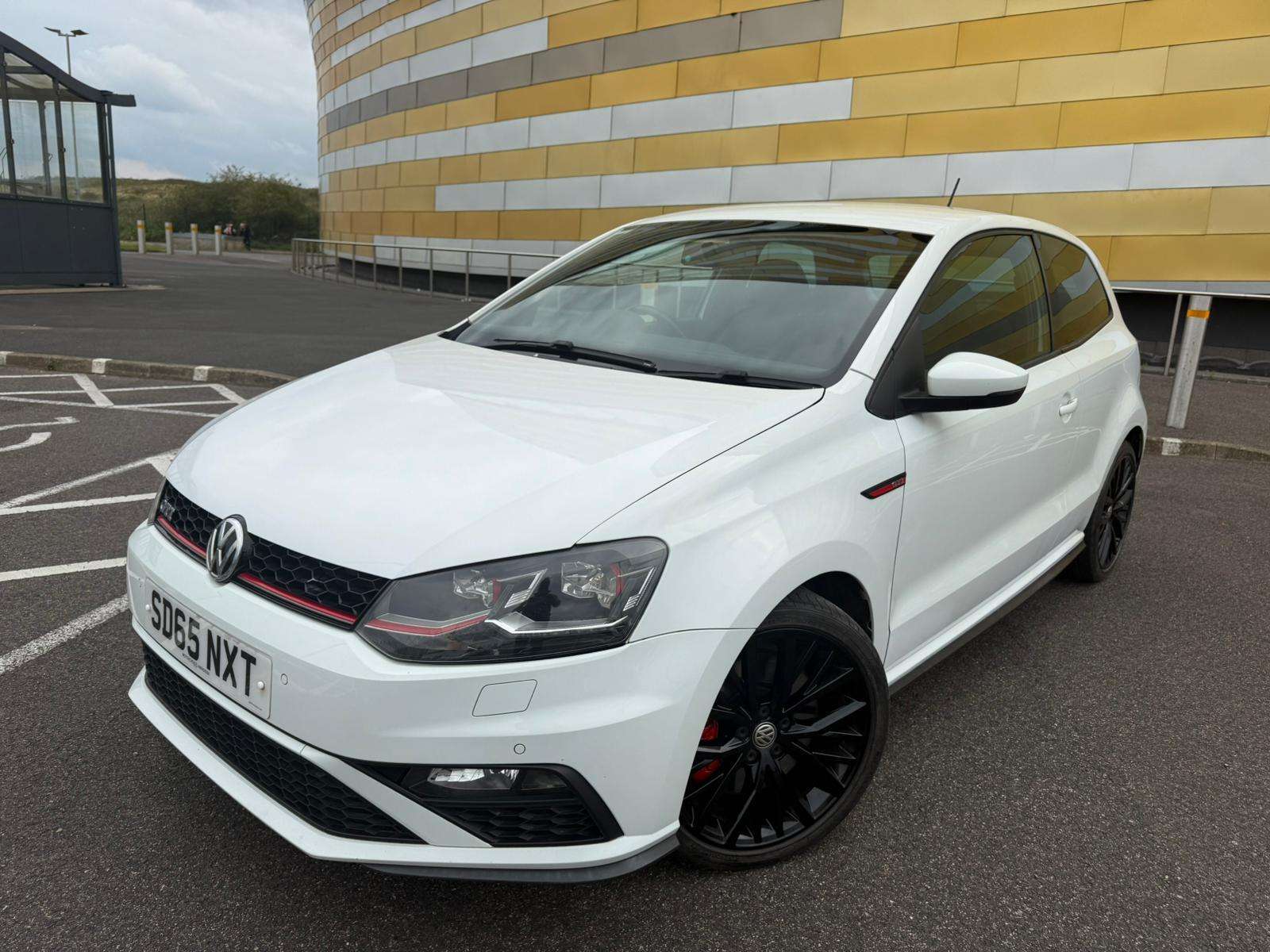 2015 VOLKSWAGEN POLO 2015 VOLKSWAGEN POLO