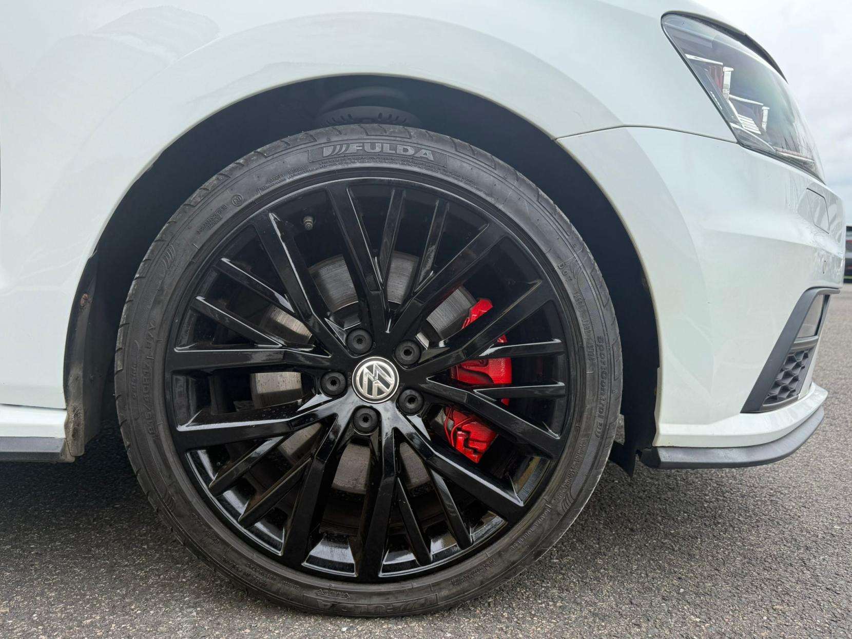 2015 VOLKSWAGEN POLO 2015 VOLKSWAGEN POLO