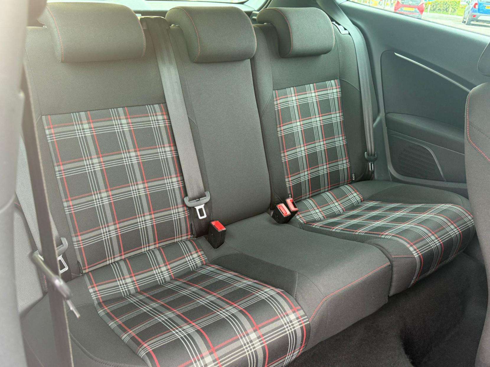 2015 VOLKSWAGEN POLO 2015 VOLKSWAGEN POLO