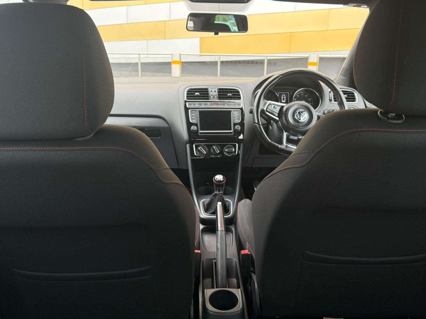 2015 VOLKSWAGEN POLO 2015 VOLKSWAGEN POLO