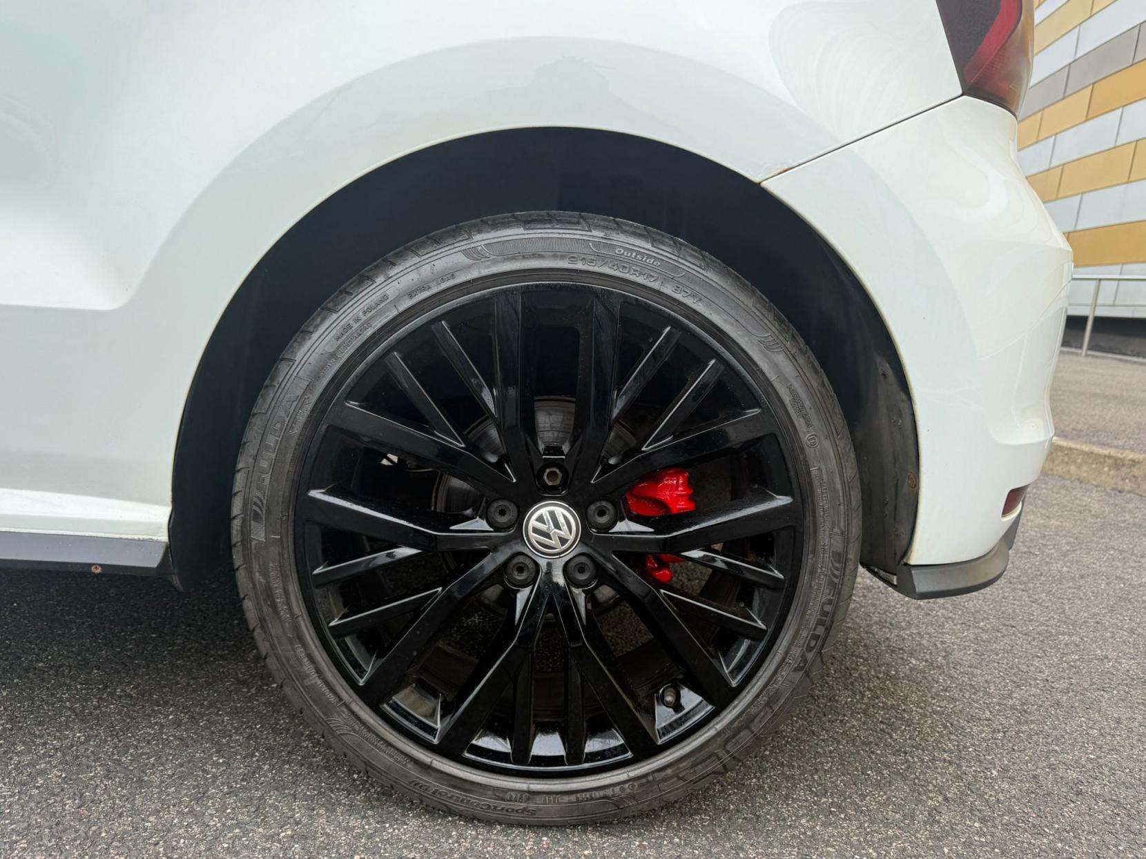 2015 VOLKSWAGEN POLO 2015 VOLKSWAGEN POLO