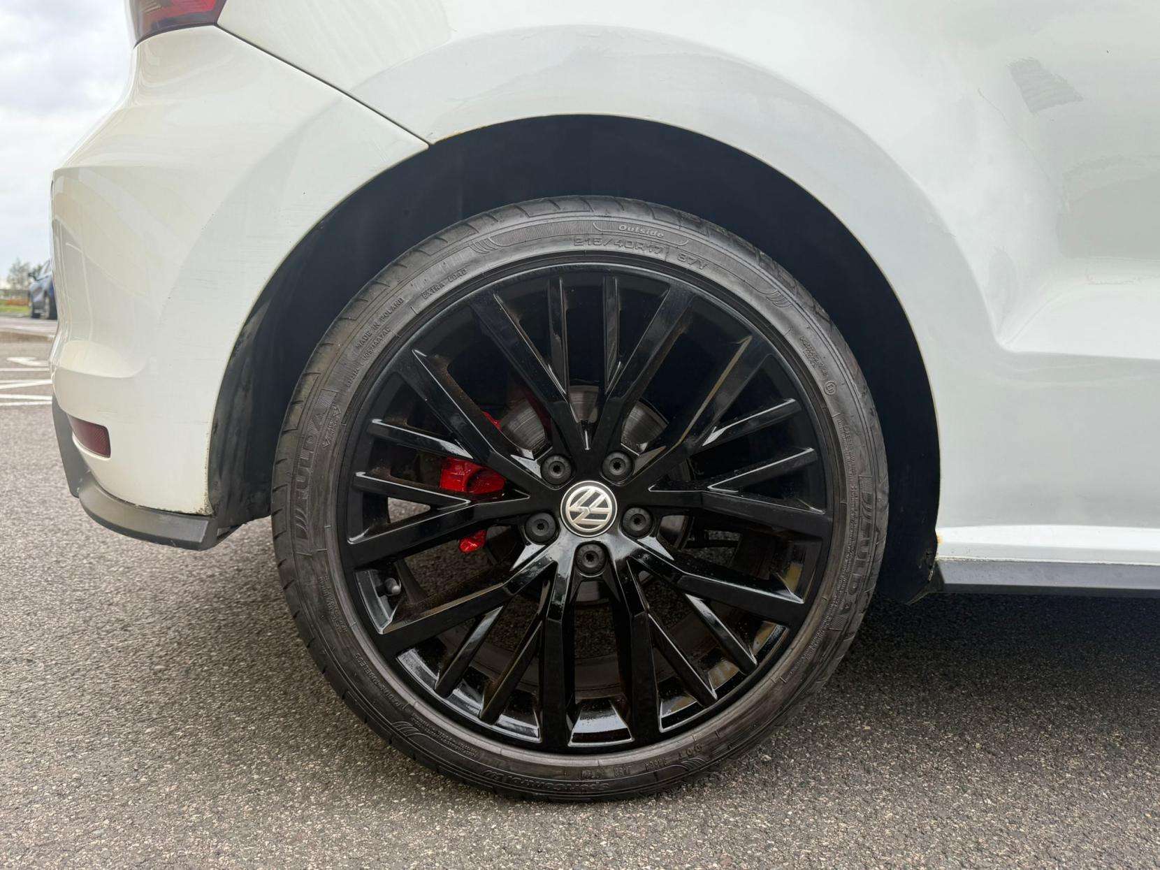 2015 VOLKSWAGEN POLO 2015 VOLKSWAGEN POLO