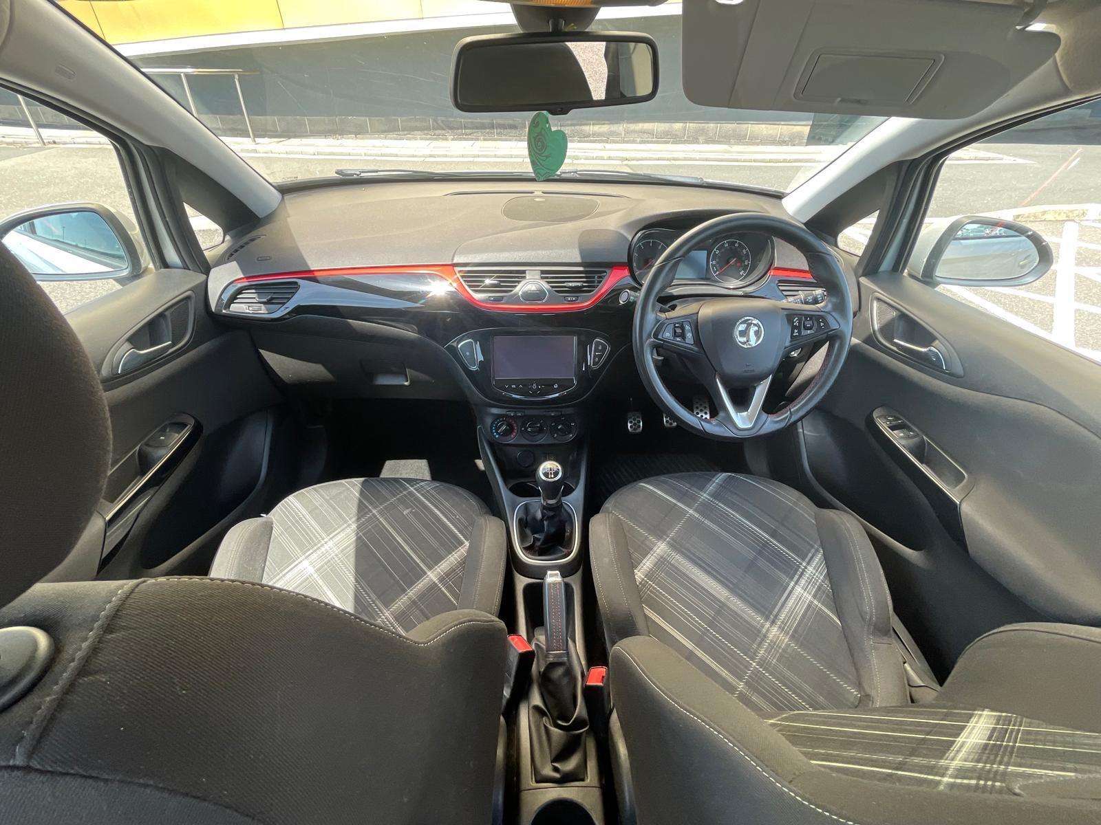 A 2015 VAUXHALL CORSA 1.4i ecoFLEX SRi Hatchback 5dr Petrol Manual Euro 6 (90 ps) A 2015 VAUXHALL CORSA 1.4i ecoFLEX SRi Hatchback 5dr Petrol Manual Euro 6 (90 ps)