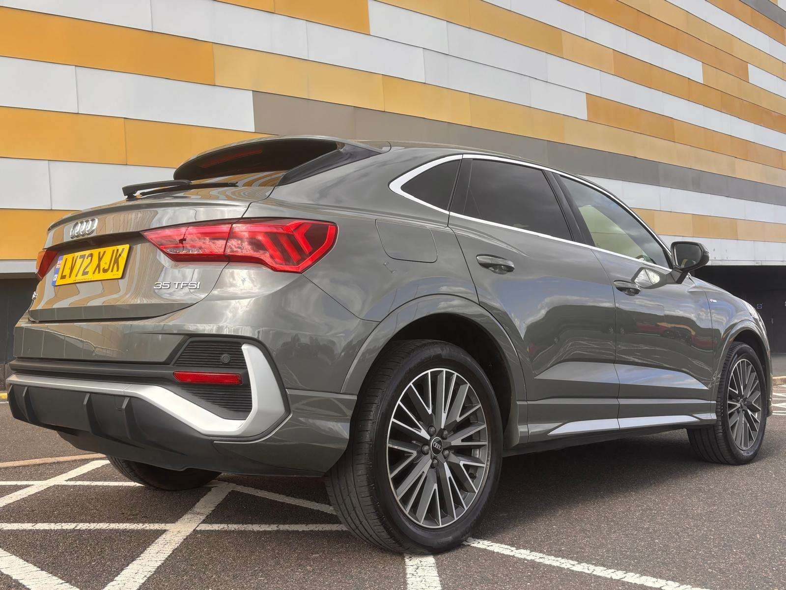 2022 AUDI Q3 2022 AUDI Q3