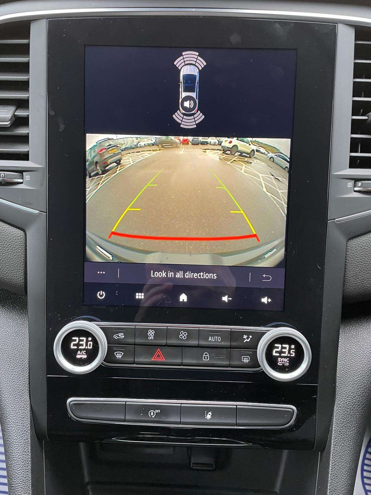 2021 RENAULT MEGANE 2021 RENAULT MEGANE