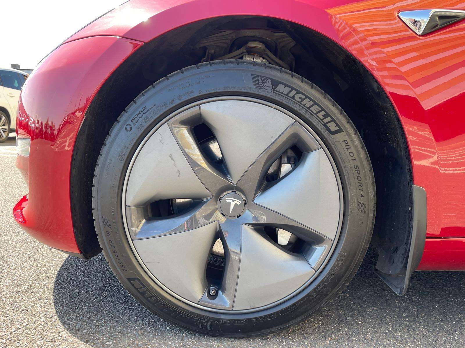 2019 TESLA MODEL 3 2019 TESLA MODEL 3