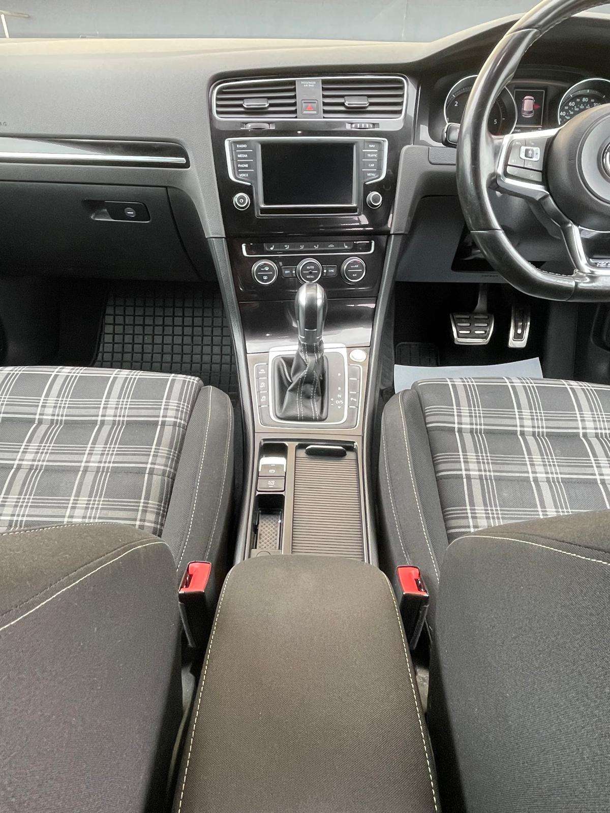 2016 VOLKSWAGEN GOLF 2016 VOLKSWAGEN GOLF