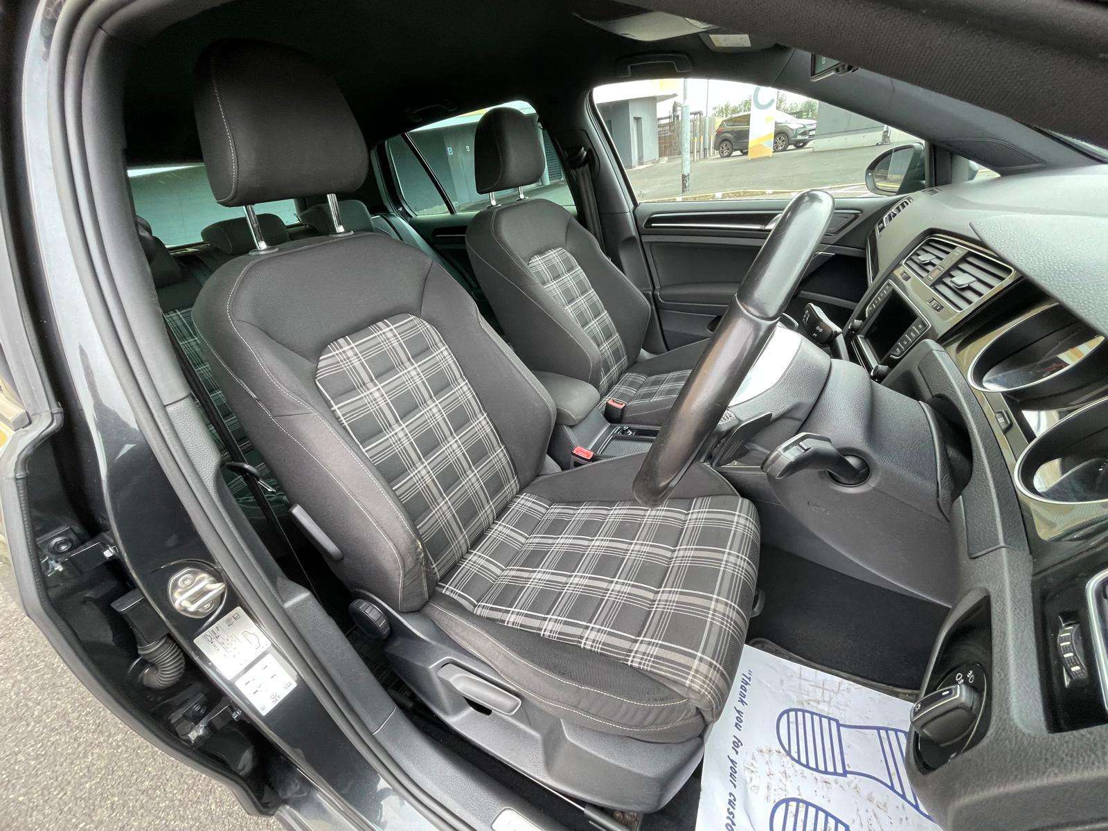 2016 VOLKSWAGEN GOLF 2016 VOLKSWAGEN GOLF